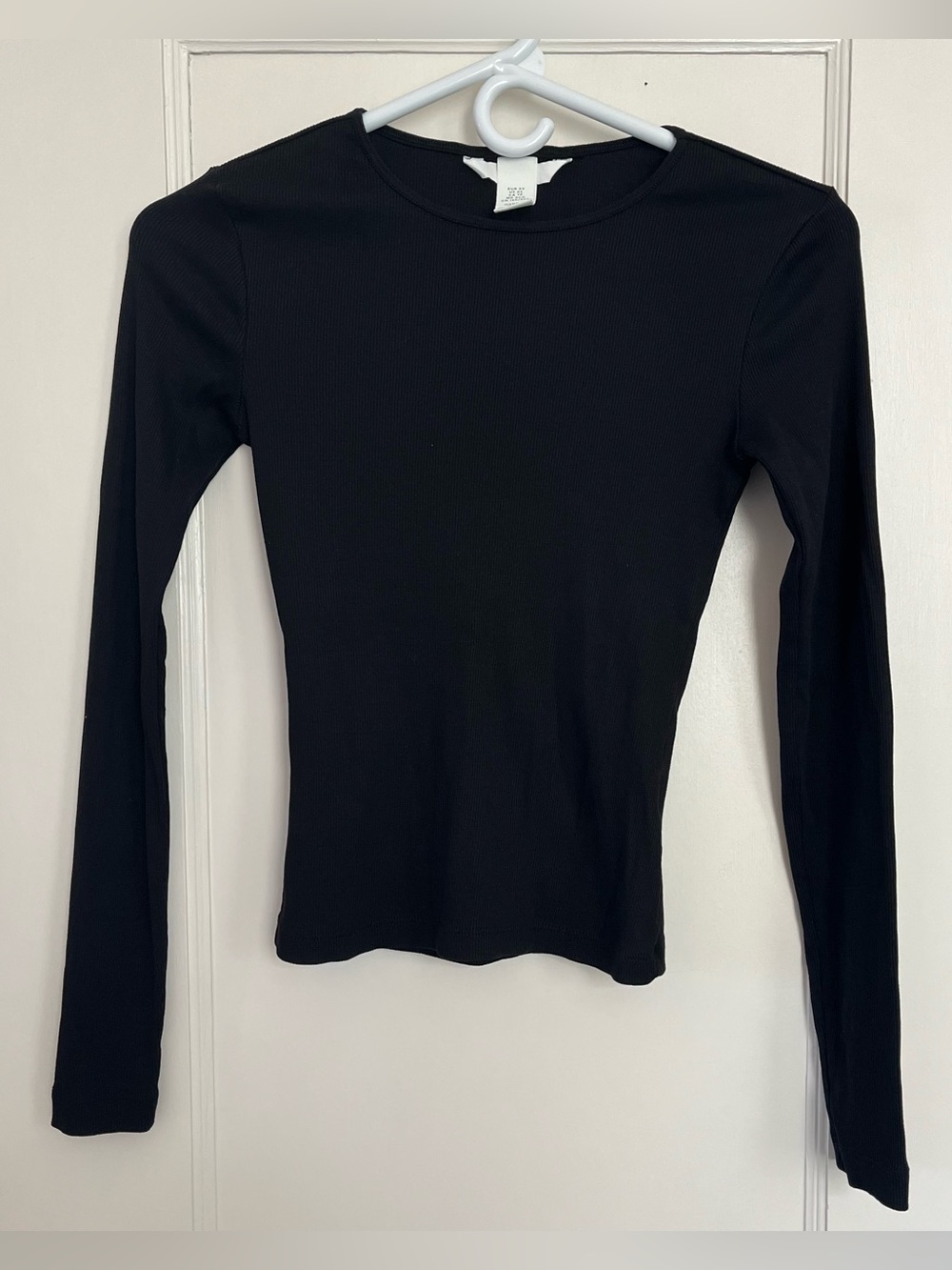 H&M Basic Fitted Long Sleeve Tee Crewneck Black XS NEW